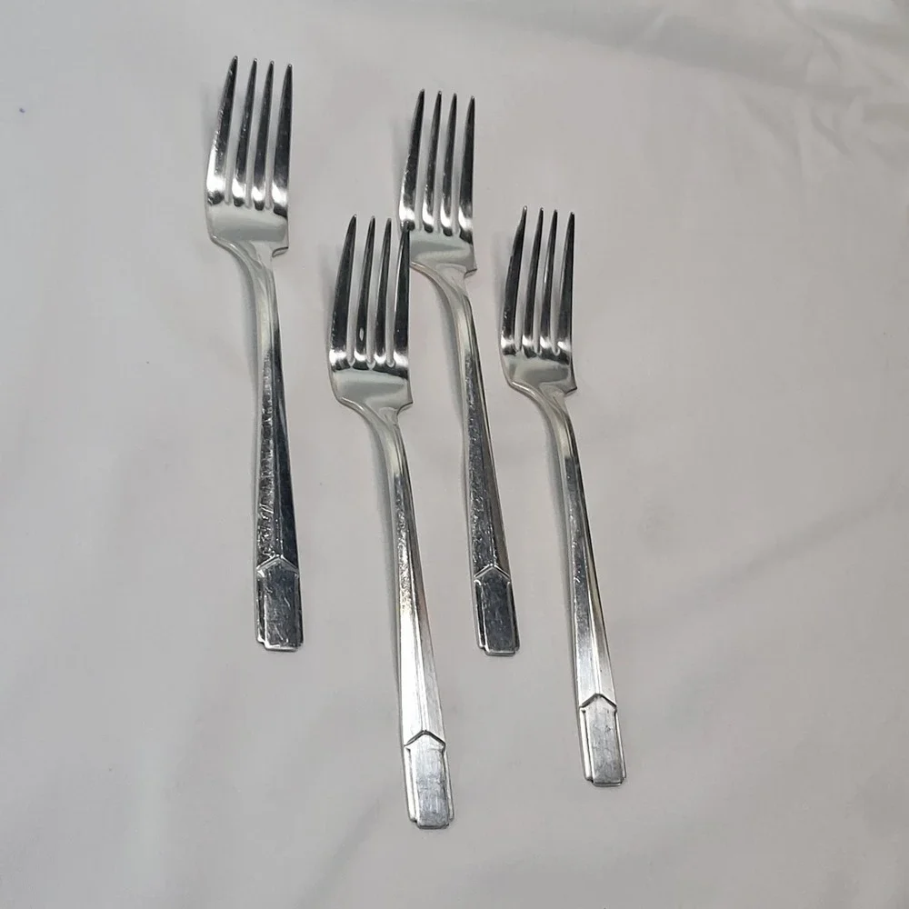 Set of 4 Holmes & Edwards Napoleon Inlaid IS Silverplate Salad Forks MCM 1929